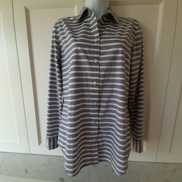 Banana Republic Tops - Banana Republic grey/white striped blouse